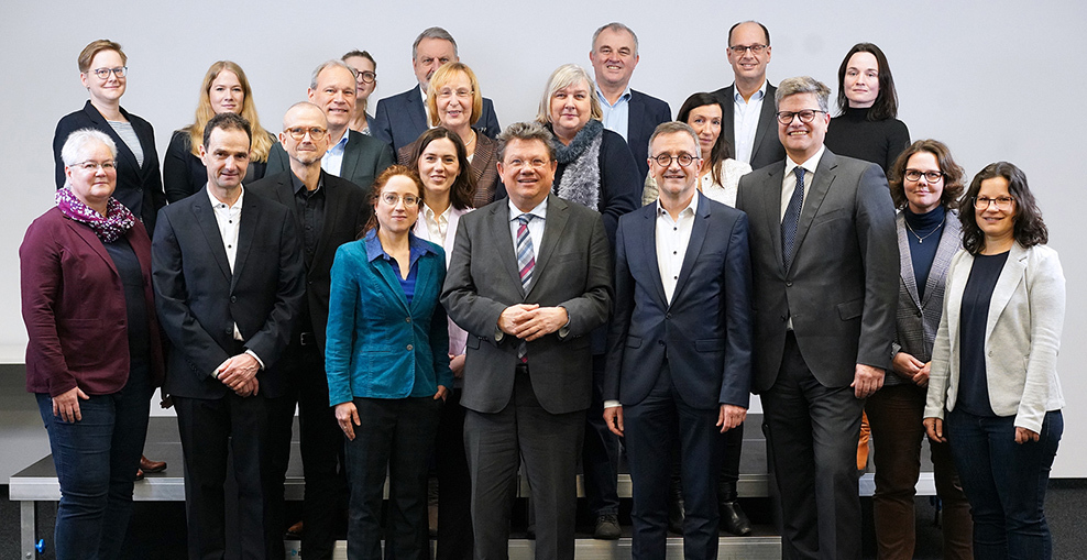 Gruppenfoto der Akteure bei der Gründungsveranstaltung des Niedersächsischen Aktionsforums Gesundheit und Klima (NAGuK)